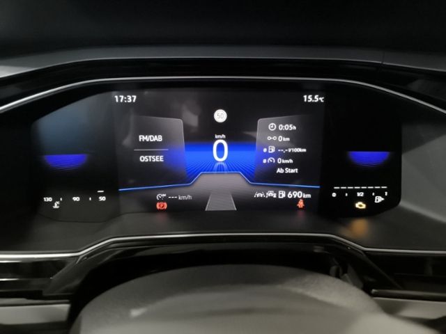 Fahrzeugabbildung Volkswagen Polo 1.0 Move LED ACC CLIMATR SITZHZG ALLWETTER