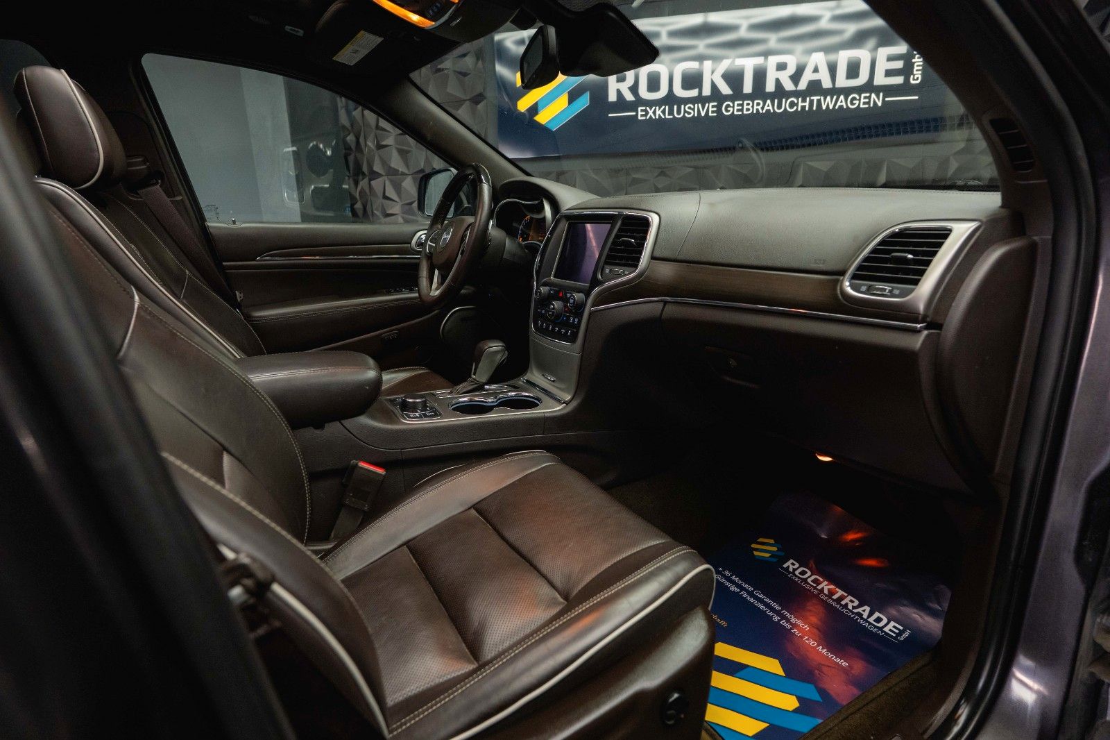 Fahrzeugabbildung Jeep Grand Cherokee 5.7 V8 SRT OVERLAND *Pano*ACC*19%