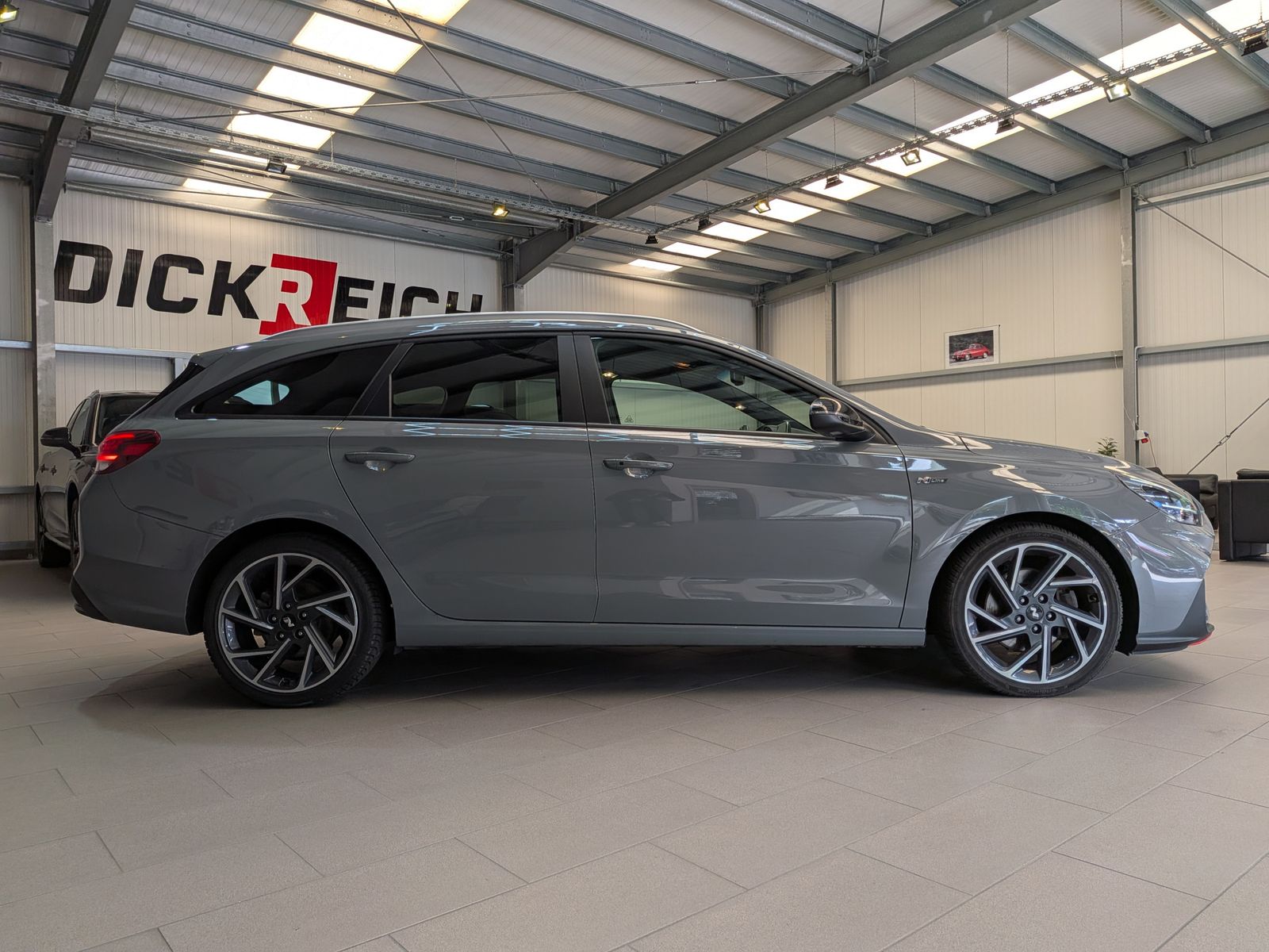 Fahrzeugabbildung Hyundai i30 1.5 N-Line LED*CARPLAY*CAM*PANO*KEYLESS*18"