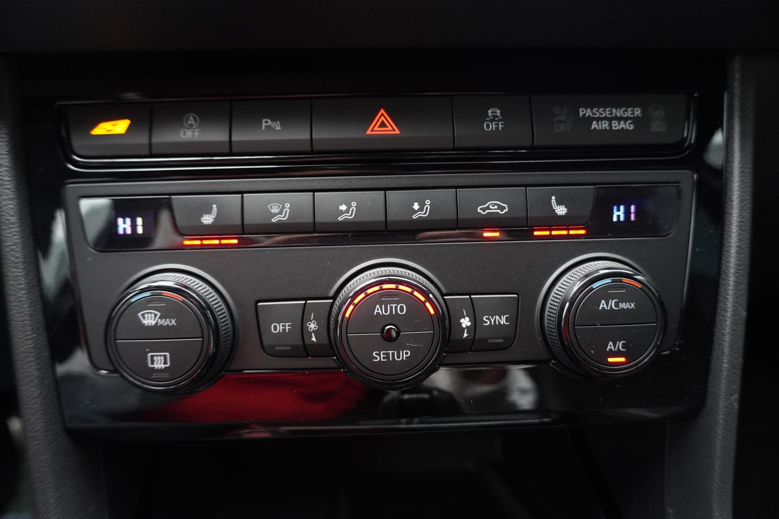 Seat Leon ST 2.0 Cupra 300 4Drive Virtual Cockpit LED