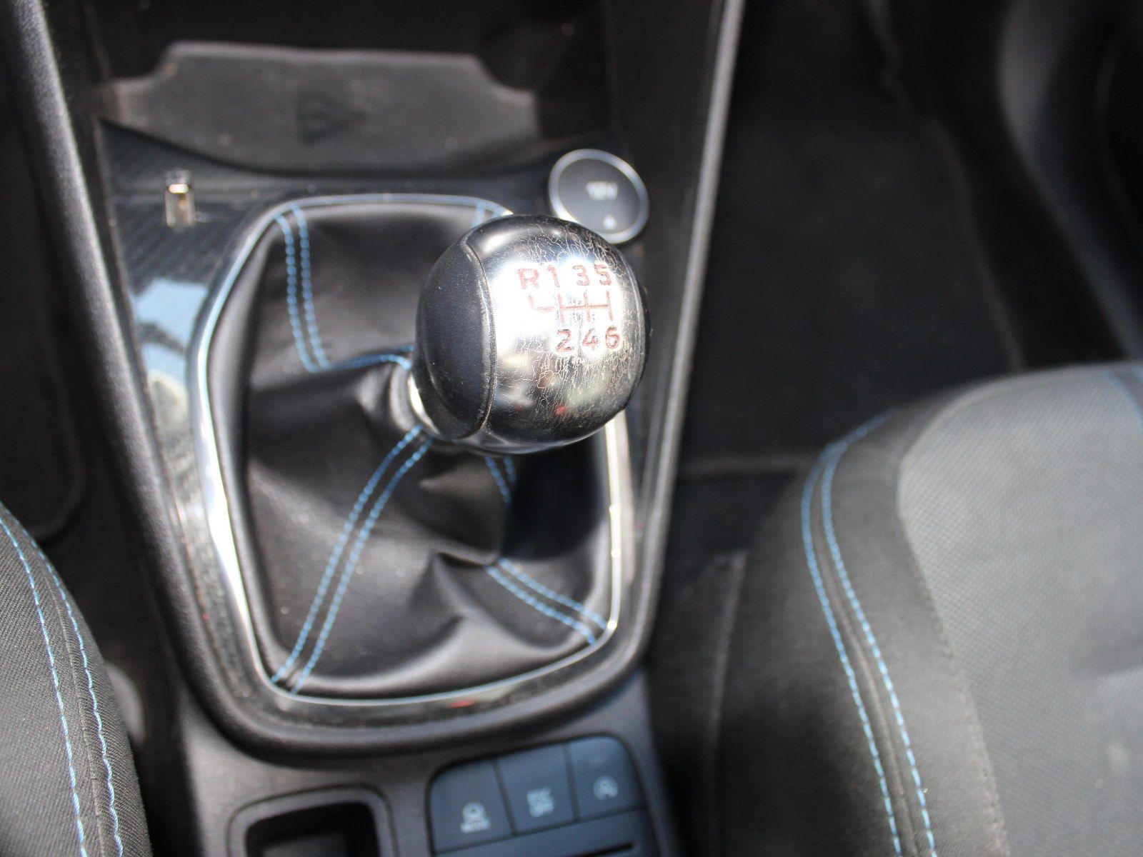 Fahrzeugabbildung Ford Fiesta ST 1,5 EcoBoost