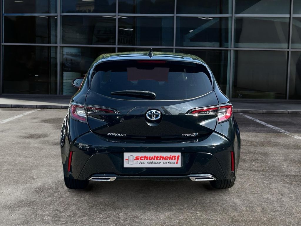 Fahrzeugabbildung Toyota Corolla 2.0 Hybrid Lounge