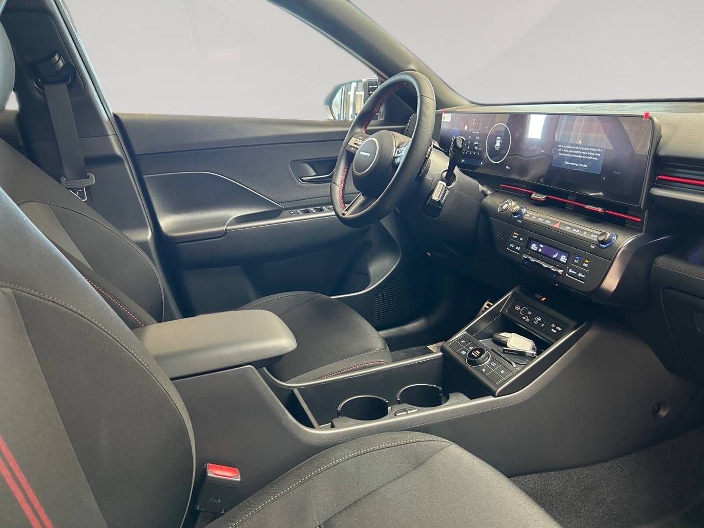 Fahrzeugabbildung Hyundai KONA (MY27) 1.6 T-GDI(150 PS) DCT N Line Elektr.