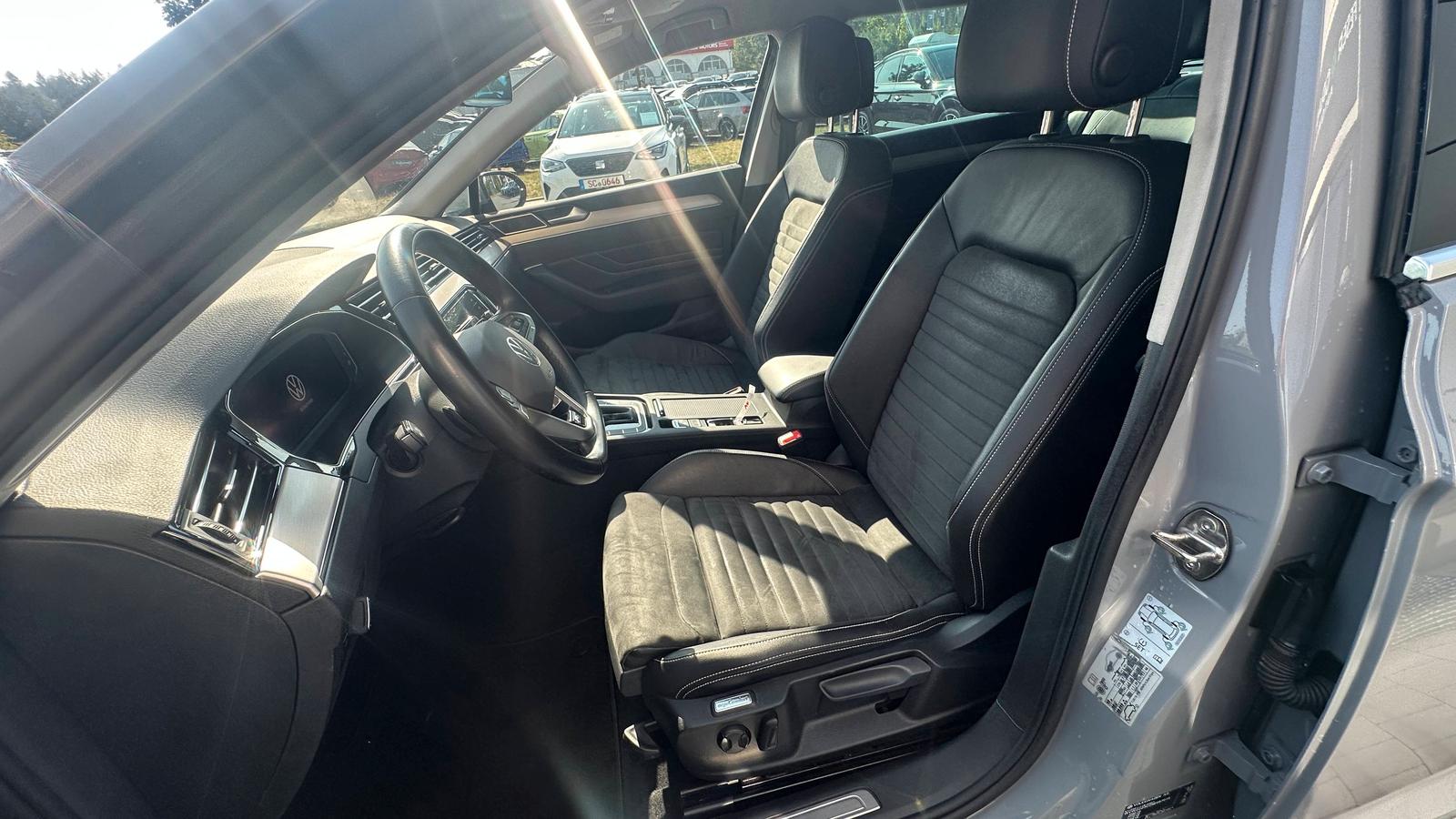 Volkswagen Passat 2.0 TDI R Line AHK STHZ VIRT 18", миниатюра 14