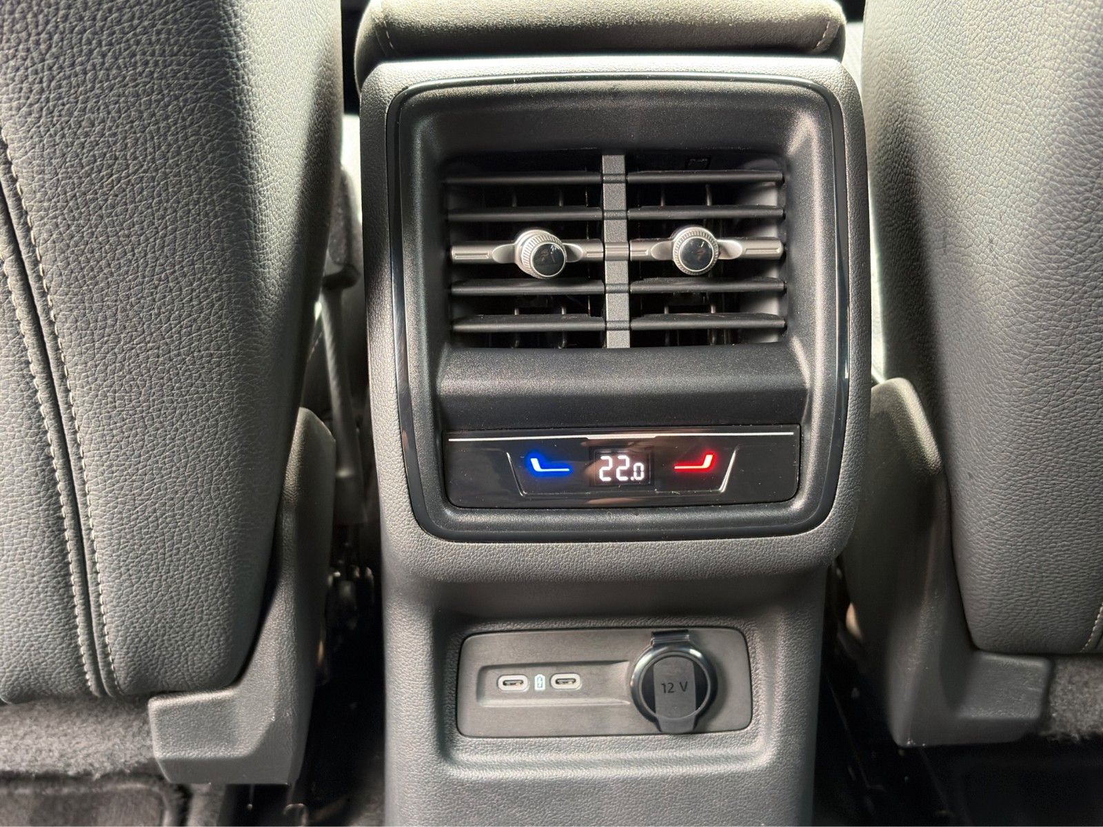 Fahrzeugabbildung SKODA Kodiaq 1.5 TSI Sportline*DSG*7-Sitzer*ViCo*SHZ*