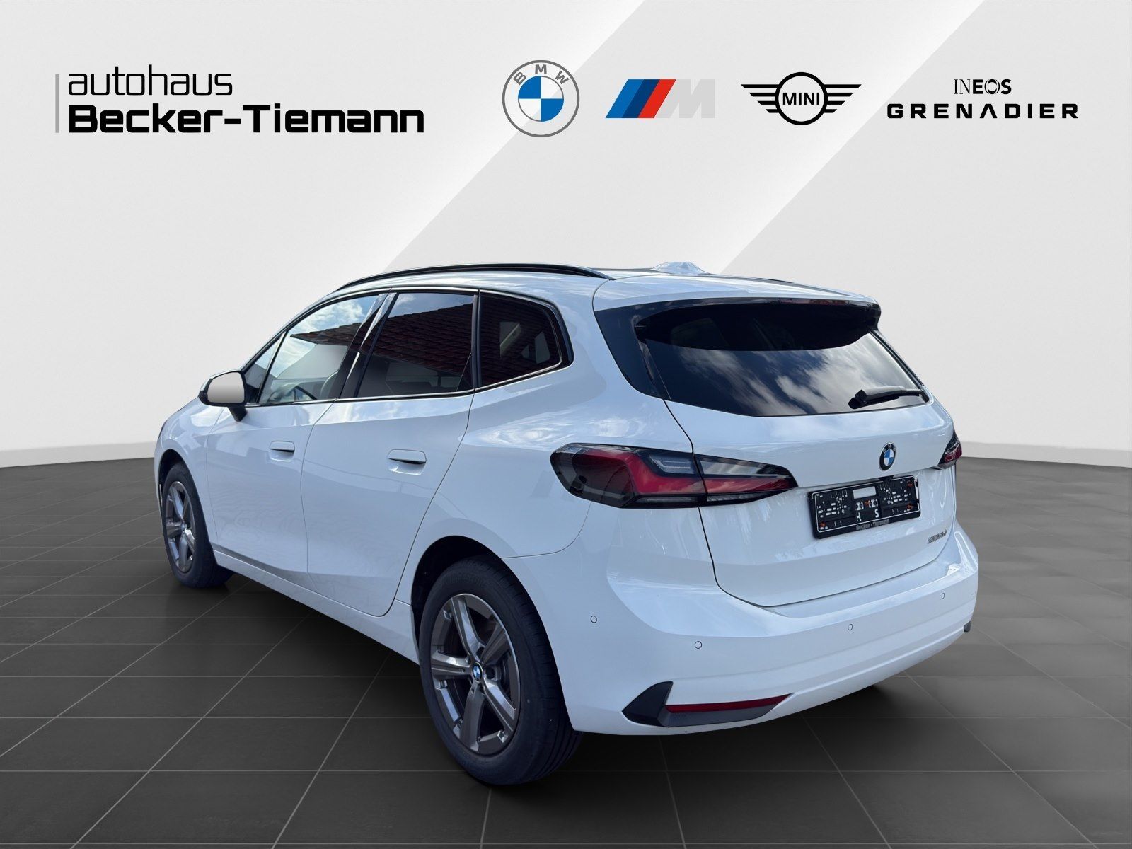 BMW 220d Active Tourer 07 30 AHK ADAPT LED foto 5