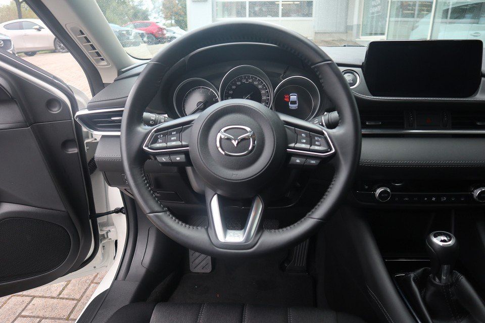 Fahrzeugabbildung Mazda 6 L Center-Line G-145 NAVI ACAA MRCC SHZ 360° HU