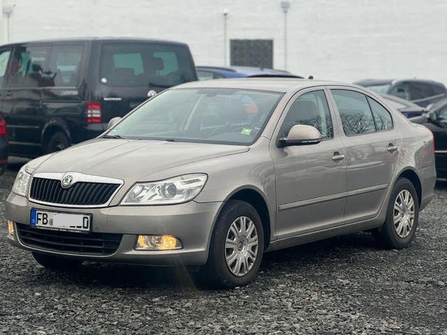 Skoda Octavia Lim. Elegance*Automatik*Navigation*Leder