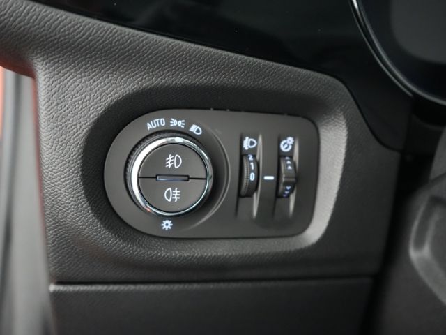 Corsa-e F EDITION 50kWH AT+PARKPILOT HI+KLIMAAUT