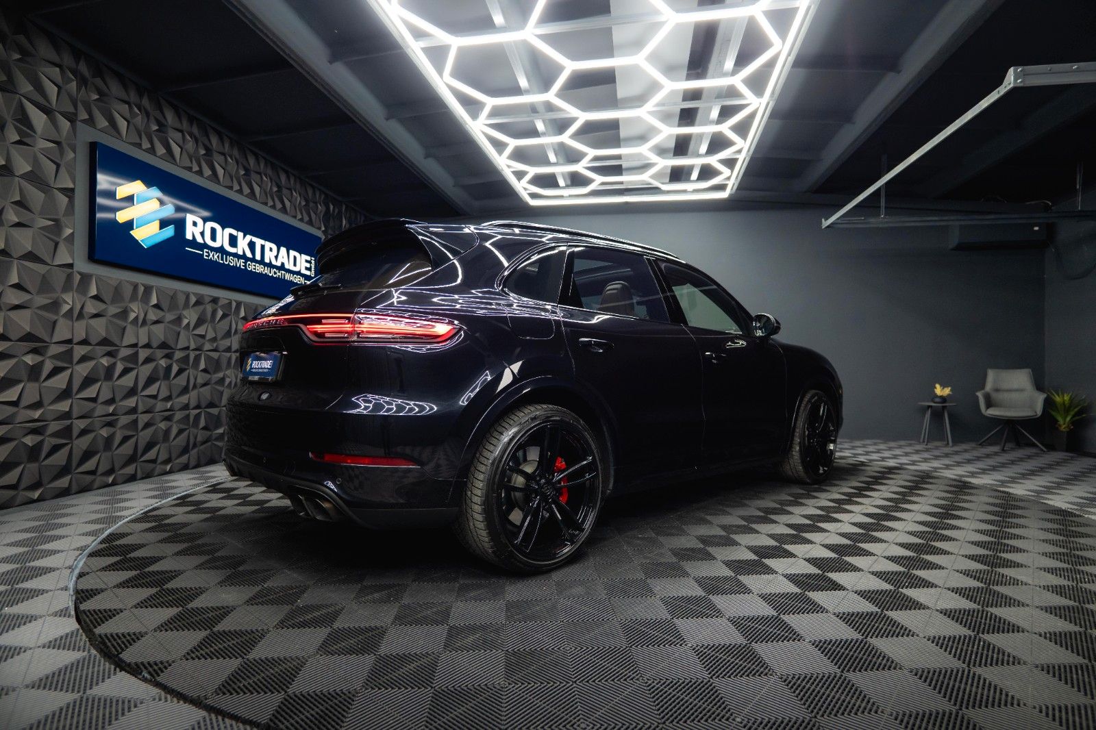 Fahrzeugabbildung Porsche Cayenne Turbo V8 Sport Chrono TECHART *ACC*PANO*