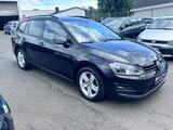 Volkswagen Golf VII Variant BMT 125PS SHZ PDC 2.HD VIEL NEU - Volkswagen Gebrauchtwagen in Bielefeld