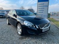 Volvo V60 Kombi Momentum Automatik, Navi Sitzh. AHK BT