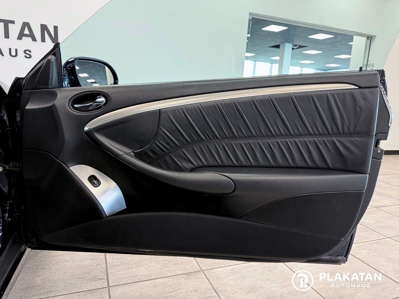 Fahrzeugabbildung Mercedes-Benz CLK 320 CDI