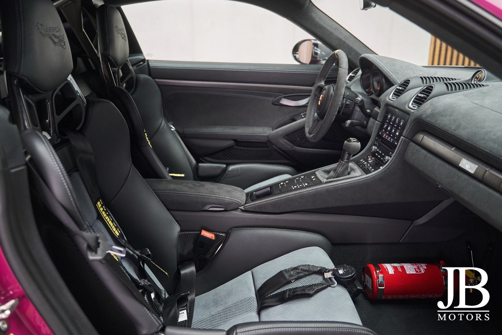 Fahrzeugabbildung Porsche GT4 RS Weissach Lift Clubsport Chrono LED