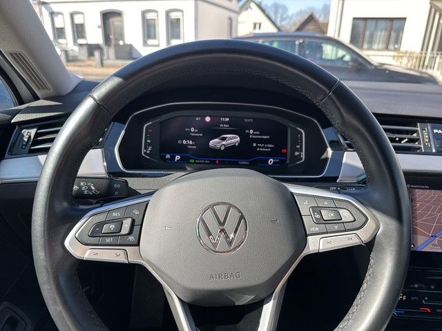 Volkswagen Passat Variant - Bild 18
