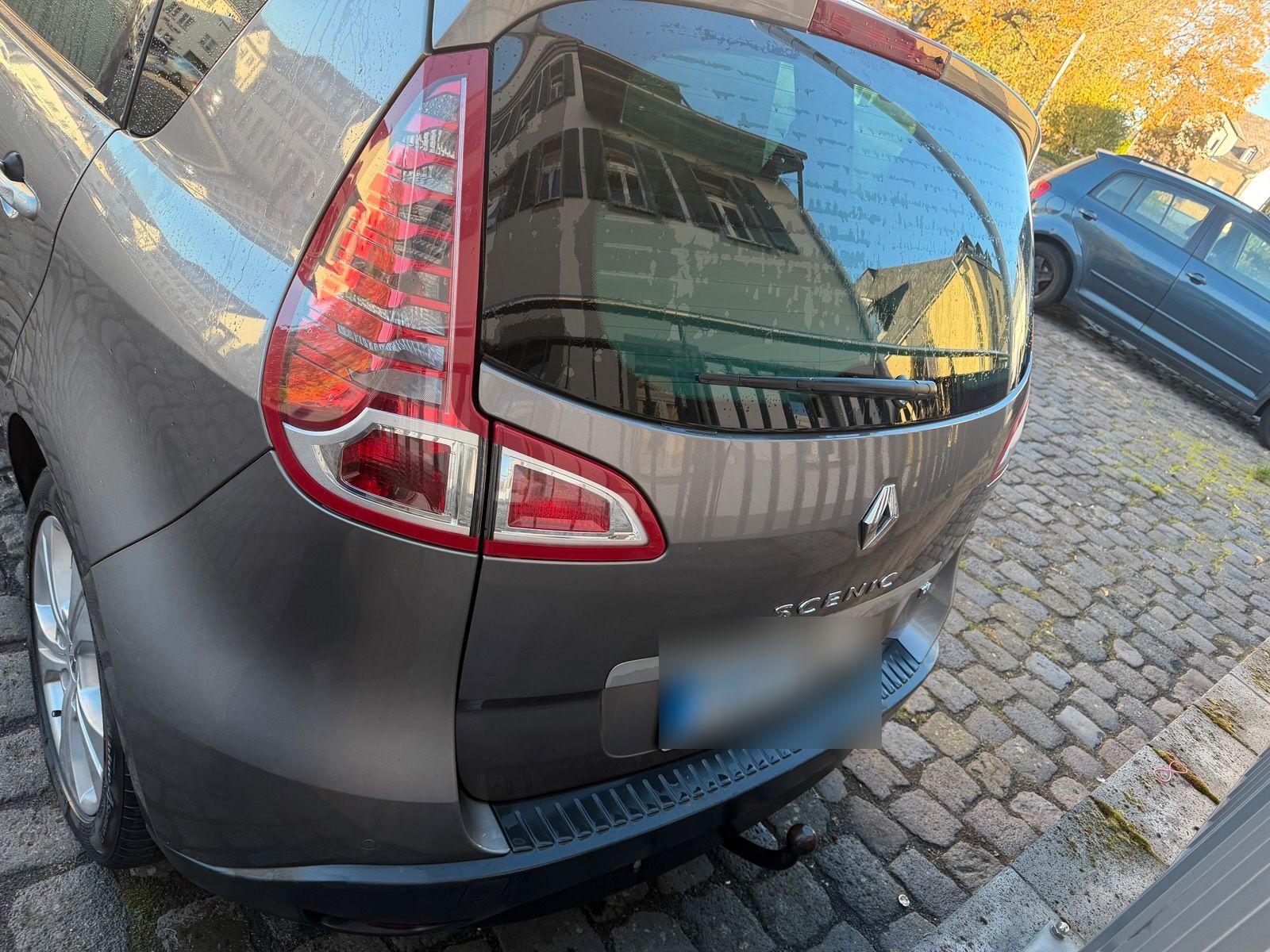 Renault Megane 2011 — photo 9