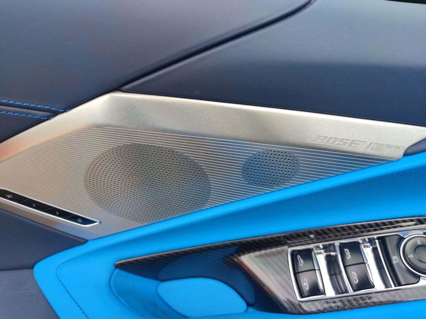 Fahrzeugabbildung Corvette C8 Stingray Cabrio 3LT 6.2 V8-Voll-Lift-Magnetic