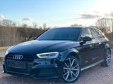 Audi A3 Sportback 1.5 Tfsi*S line*Pano*19 Zoll*1.Hand - Audi A3: Sportback 19