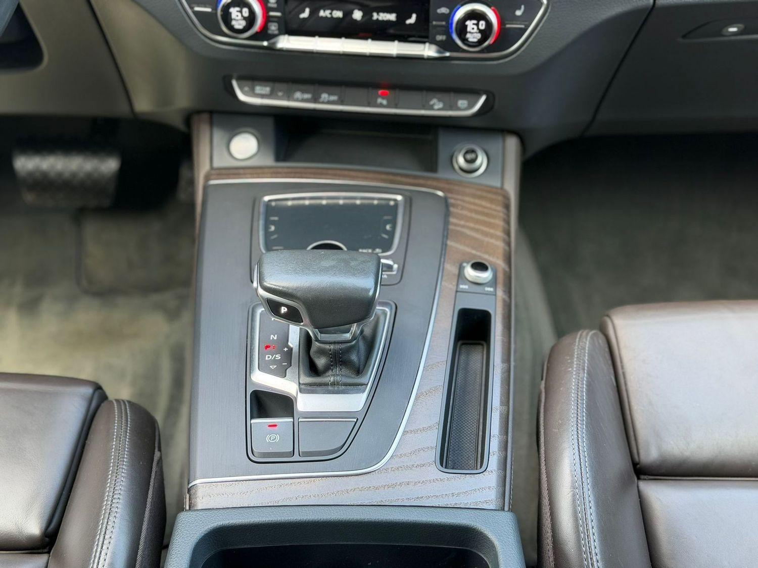 Audi Q5 quattro design / LED / Navi / Kamera / DAB / 