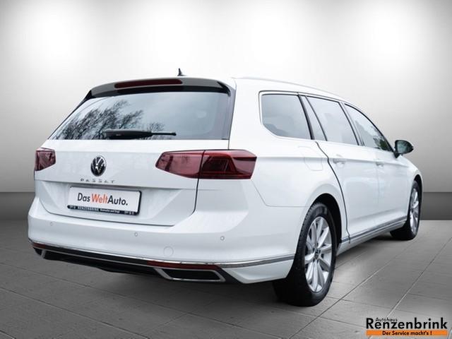 Volkswagen Passat Variant Elegance TDI DSG Matrix AHK Kam.