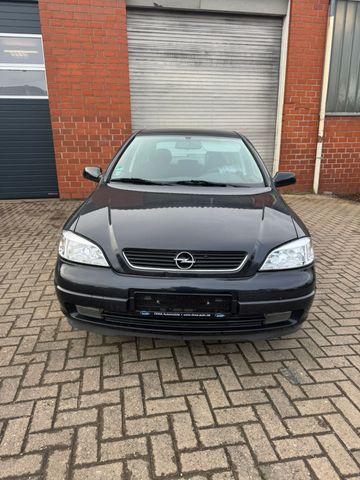 Opel Astra 1.6 16V Elegance