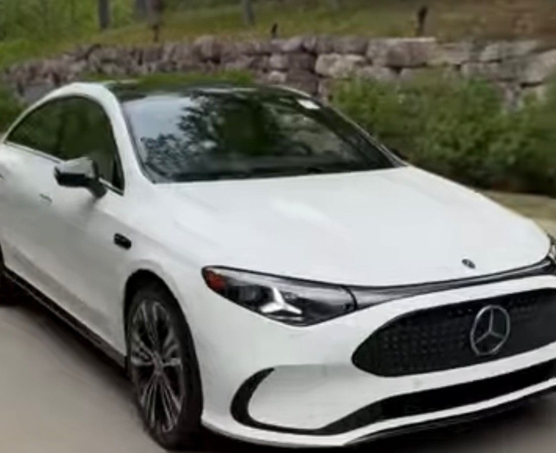 Mercedes-Benz Mercedes-benz CLA 350 EQ 4Matic Advanced imagem 2
