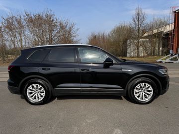 Volkswagen Touareg - 5