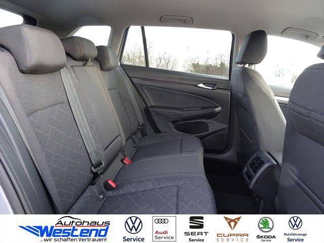 Fahrzeugabbildung Volkswagen Golf Variant Life 1.5 eTSI 110kW DSG Navi LED AH