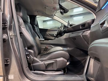Peugeot 5008 - 5