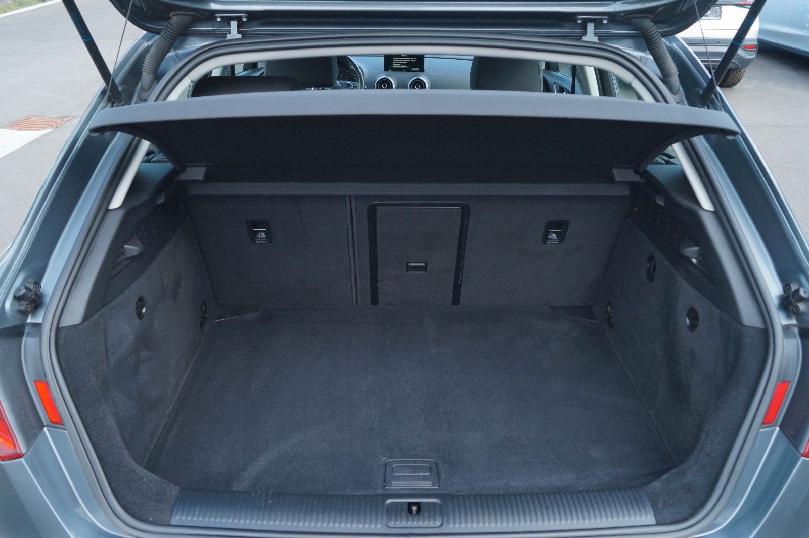 Fahrzeugabbildung Audi A3 Sportback ambition *TÜV & Inspektion neu