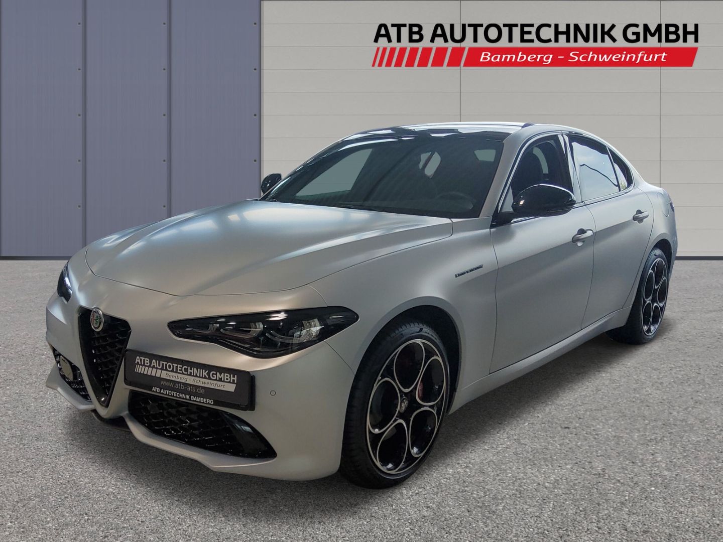 Fahrzeugabbildung Alfa Romeo Giulia Competizione 2.0 Limit.Sondermodell Matt