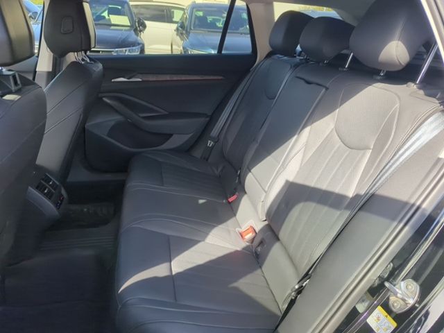 Fahrzeugabbildung SKODA Superb Combi 2.0 TDI DSG Laurin & Klement AHK ST