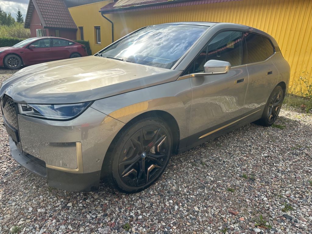 Image of BMW iX
