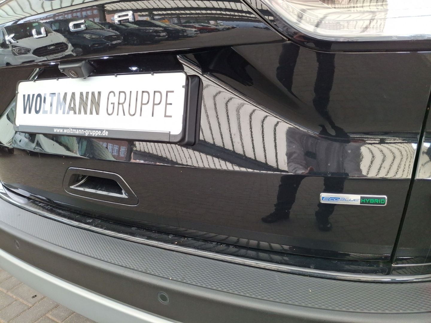 Fahrzeugabbildung Ford Kuga Hybrid Titanium X 110 KW TDCi, erst 2.440 K