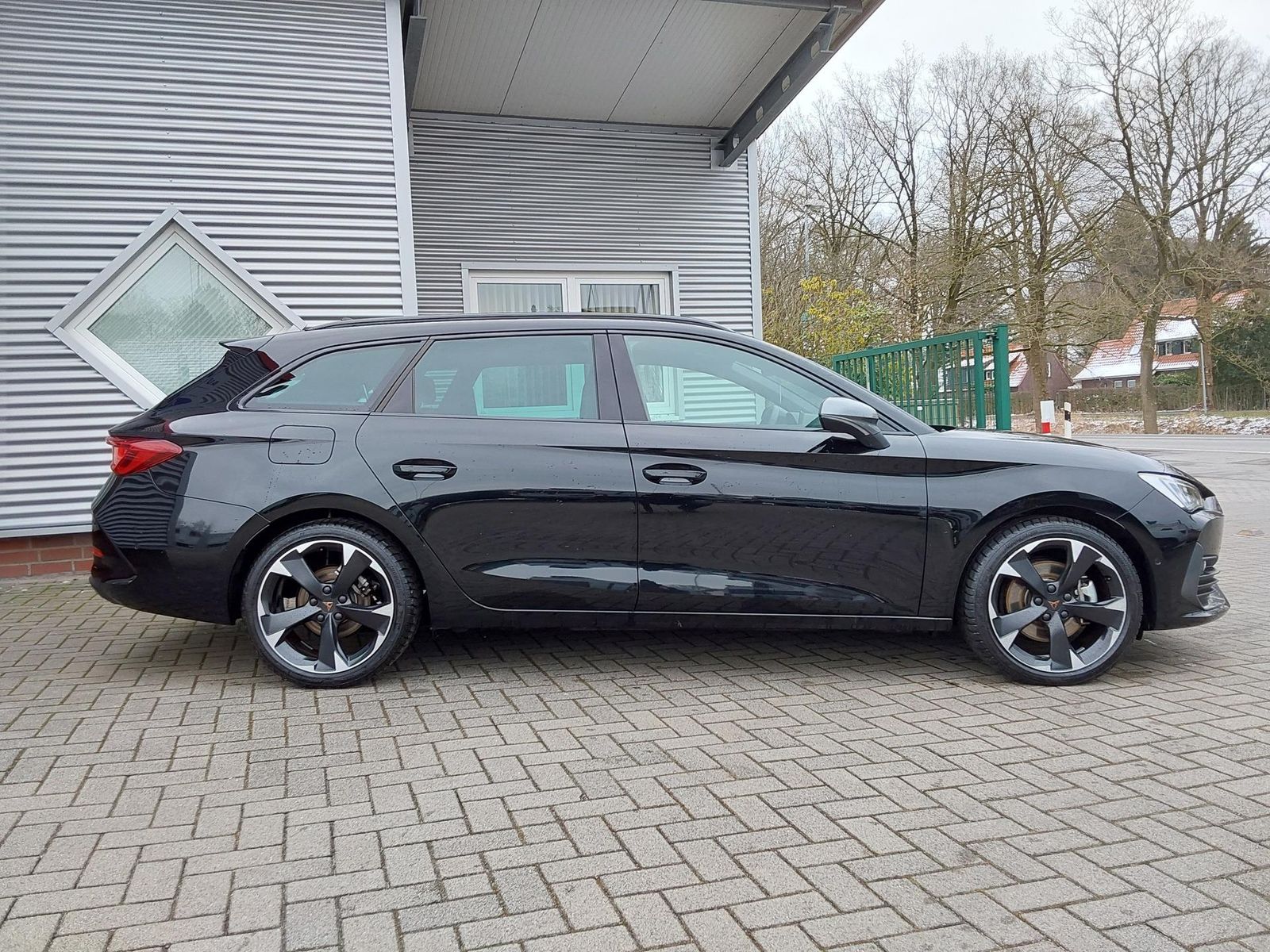 Cupra Leon Sportstourer 2.0 TDI DSG ACC/LED/PDC/SHZ... imagem 3