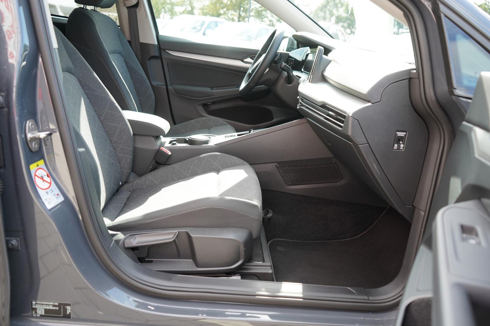 Volkswagen Golf VIII Variant Life eTSI LED Navi App-Connect