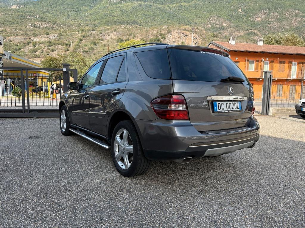 Mercedes-Benz ML 320