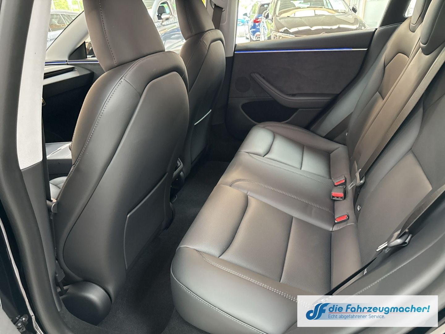 Fahrzeugabbildung Tesla Model 3 Long Range Dual AWD Soundsystem ACC El.