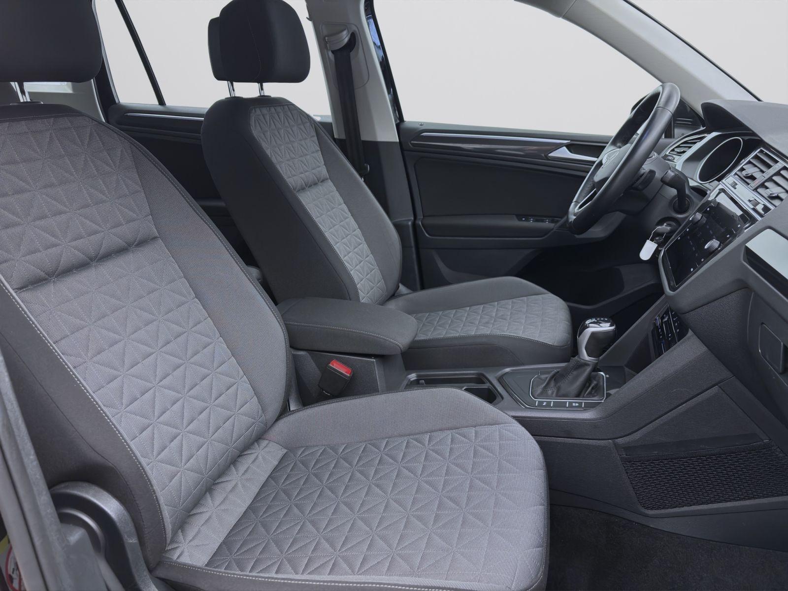Volkswagen Tiguan 2.0 TDI DSG LIFE AHK NAVI KAMERA ACC