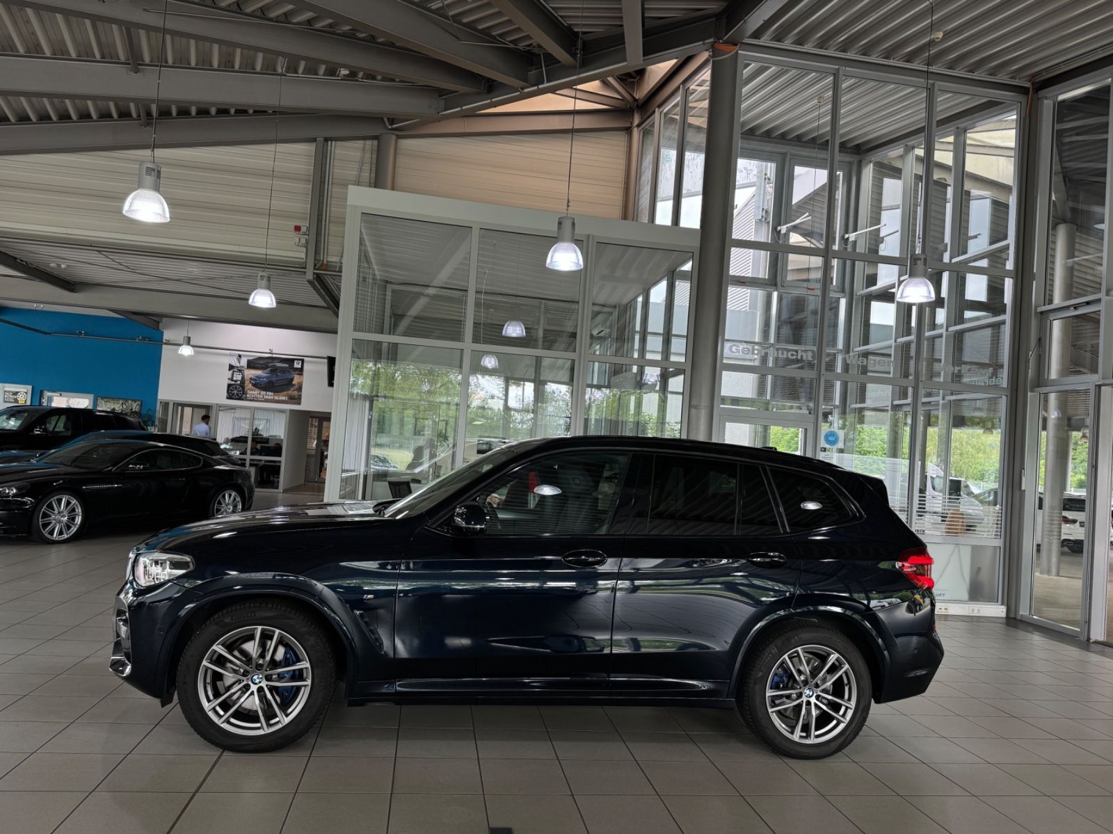 Fahrzeugabbildung BMW X3 xD30i M Sport Kamera HUD Komfort Alarm AHK