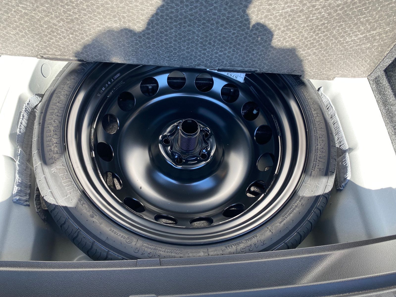 Fahrzeugabbildung SEAT Arona 1.0 TSI NEW Style *SHZ *AHZV Vorber.