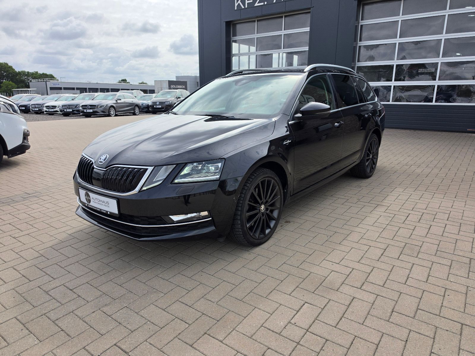 Skoda Octavia 2.0 L&K 4x4 TÜV Neu/Scheckh./LED/Pano. foto 5
