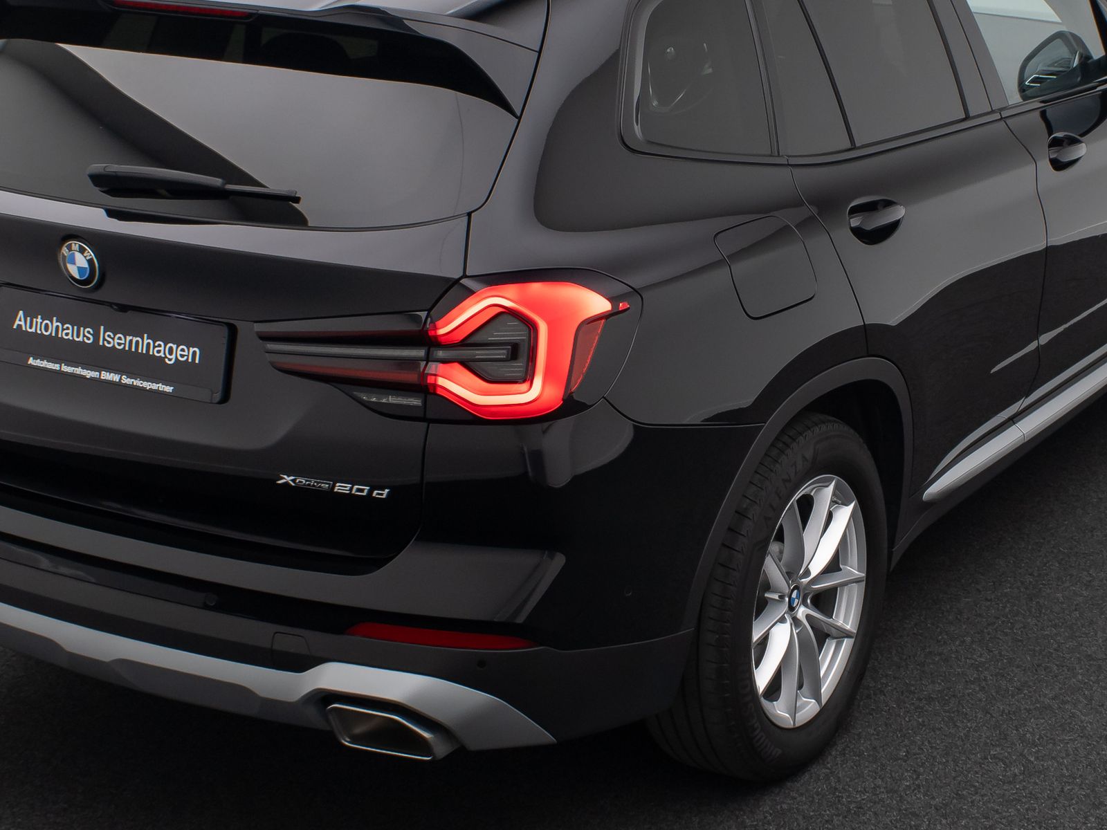 Fahrzeugabbildung BMW X3 xD20d Komfort Kamera HUD DAB Sport HiFi AHK