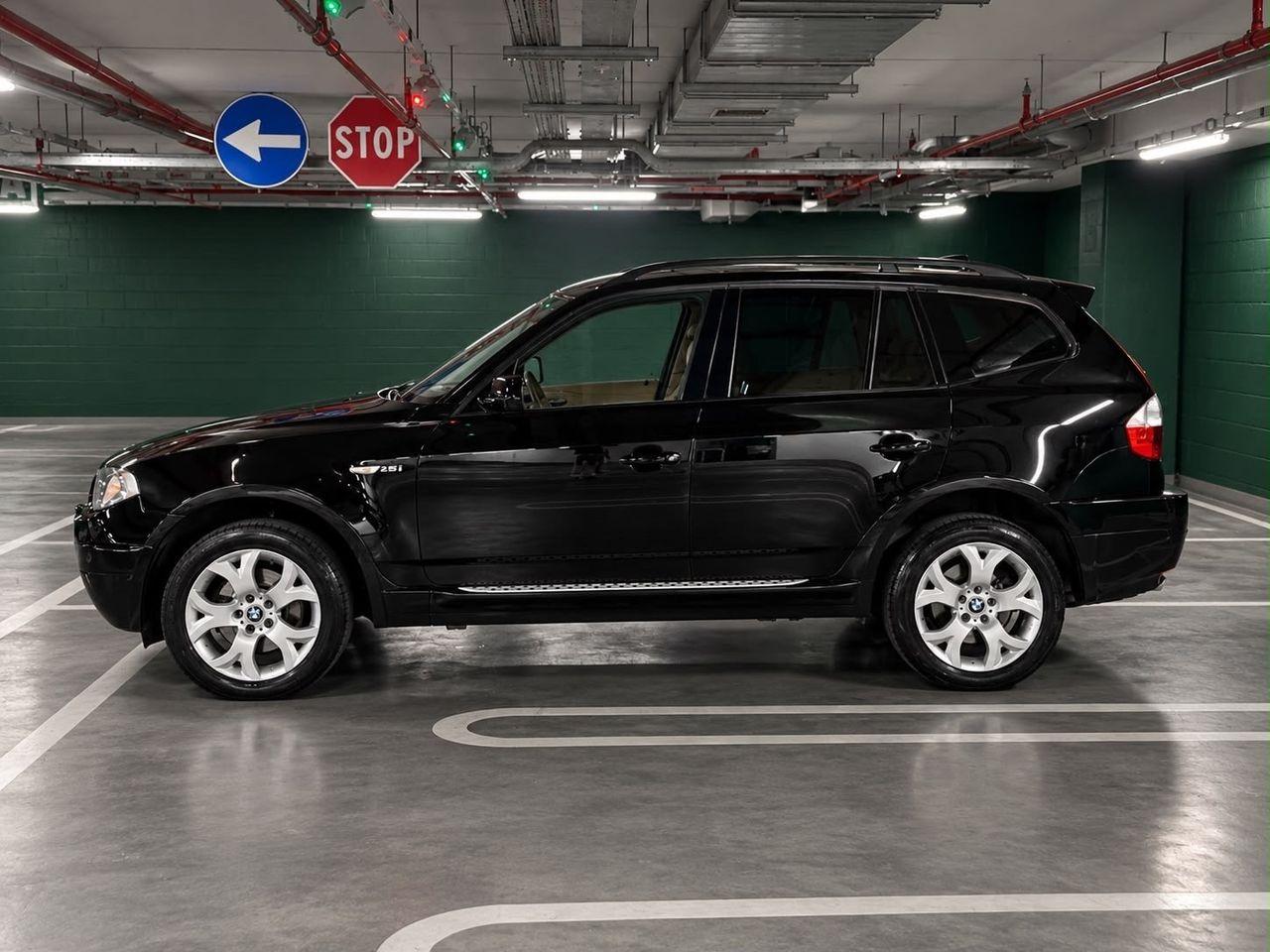 BMW X3 2004 — rear view