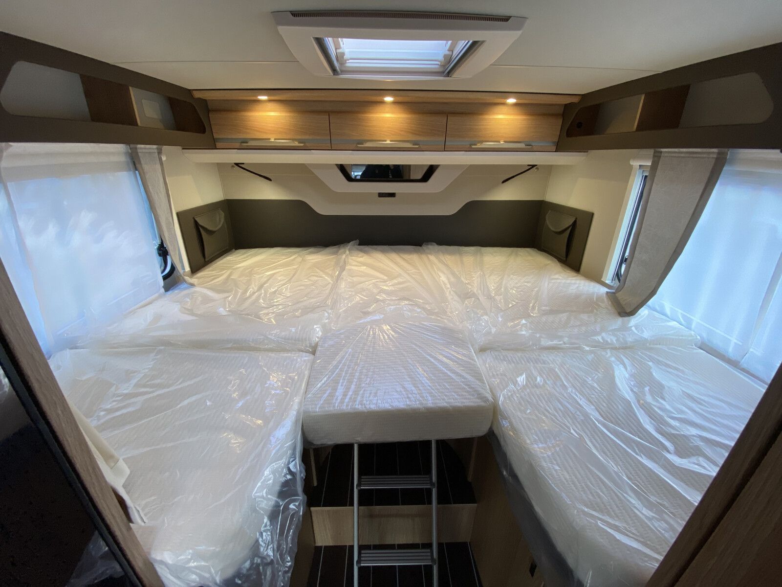 Fahrzeugabbildung Knaus Sky Ti PLATINUM SELECTION 650 MEG Automatik