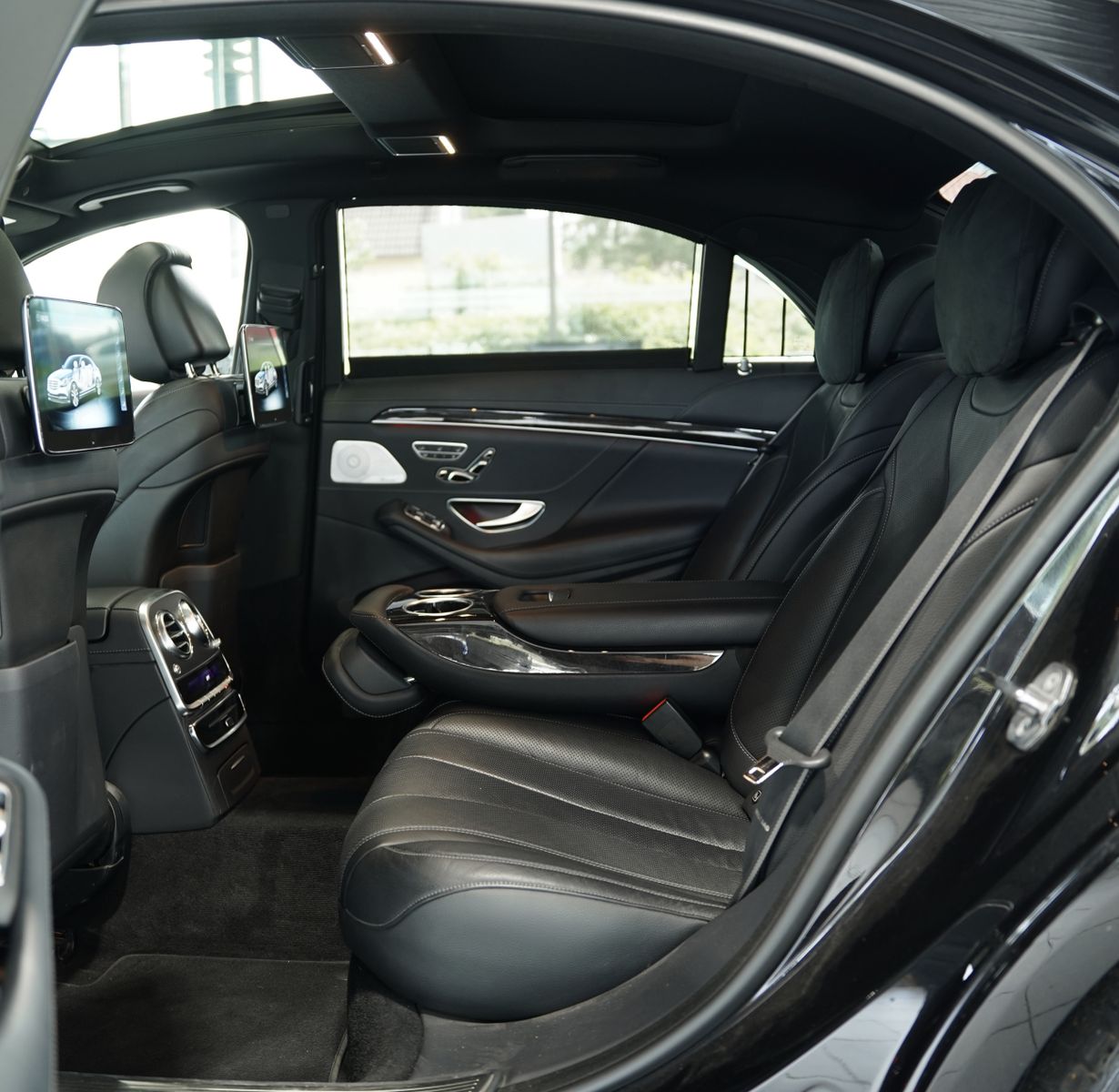 Mercedes Benz S 560