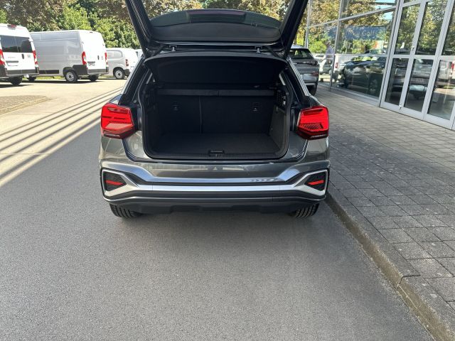Q2 35 TFSI S line, MatrixLED, AHK, Alu, RFK