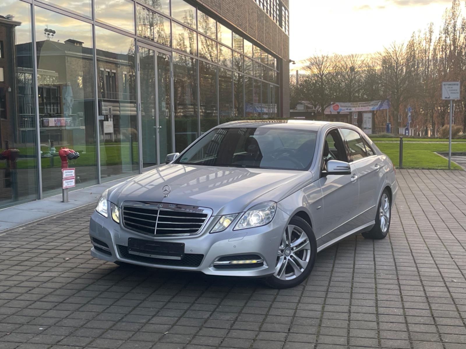 Mercedes-Benz E 200 CDI Lim. BlueEfficiency SHZ/PANO/NAVI/