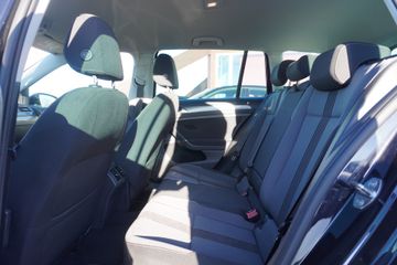 Volkswagen Golf - 11