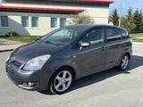 Toyota Corolla Verso 2.2 D-4D Sol - Toyota Corolla Verso mit Diesel-Antrieb: Kleinbus, Klimaanlage
